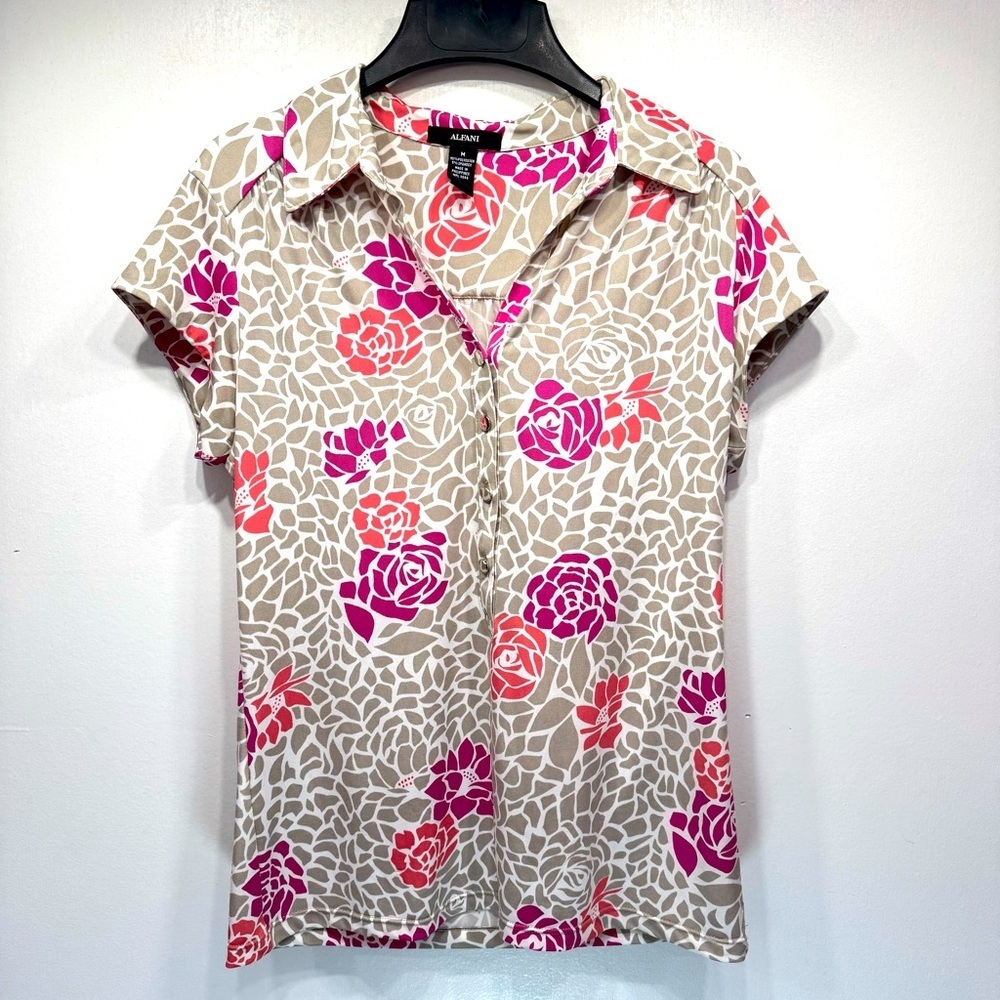 Alfani Top Abstract Rose Gray Coral Fuchsia Retro Collar V neck with Buttons
